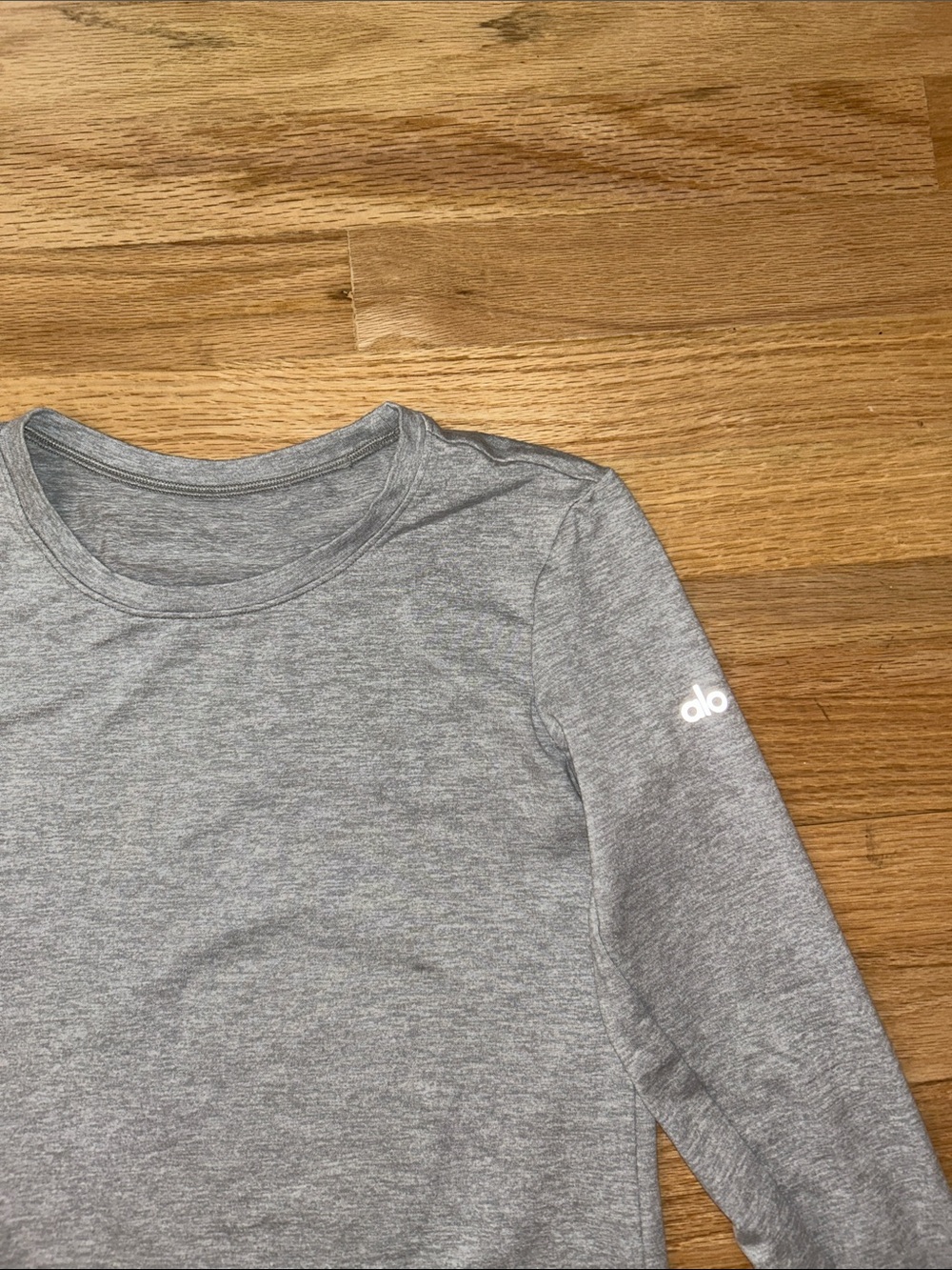 ALO YOGA Soft Finesse Long Sleeve Top - Picture 3 of 3